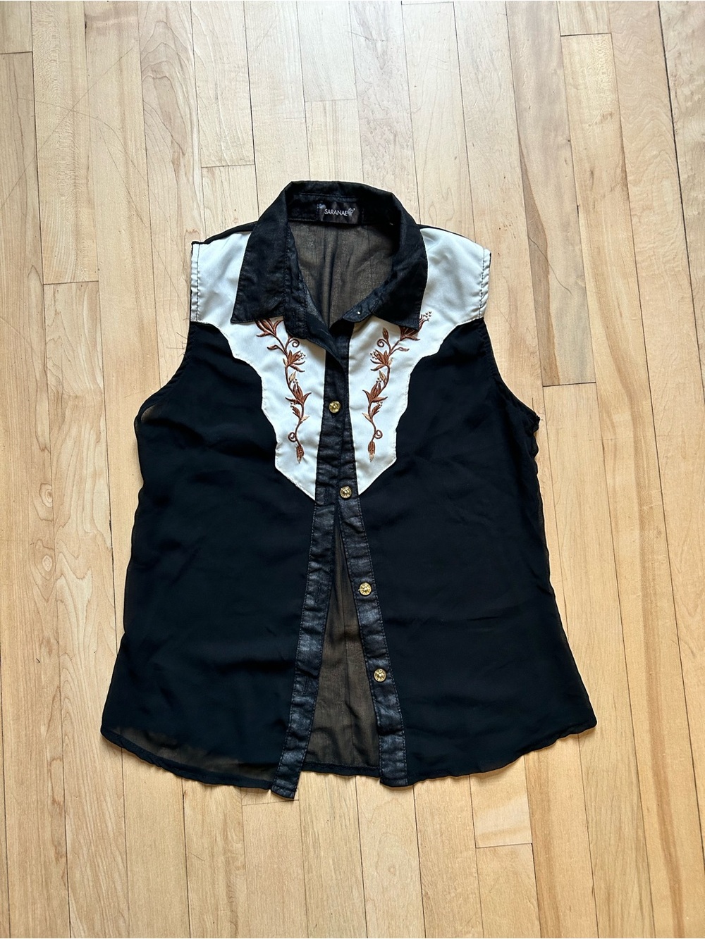 Black and Cream Sleeveless Embroidered Cowboy Blouse